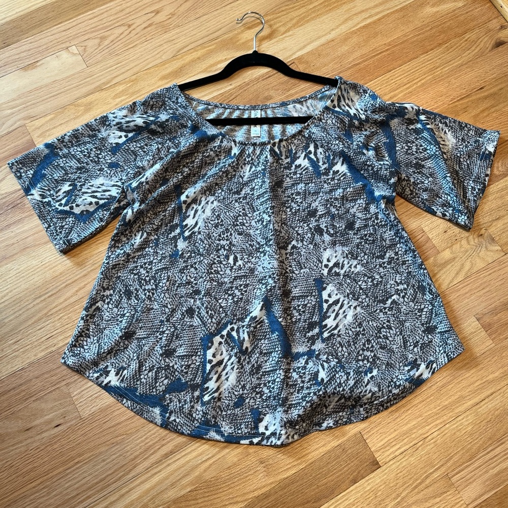Cubism Los Angelos XS Flowy Top